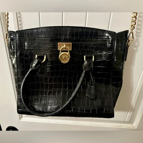 Michael Kors Shoulder Bag with Crocodile Embossed Leather - Picture 5 of 8